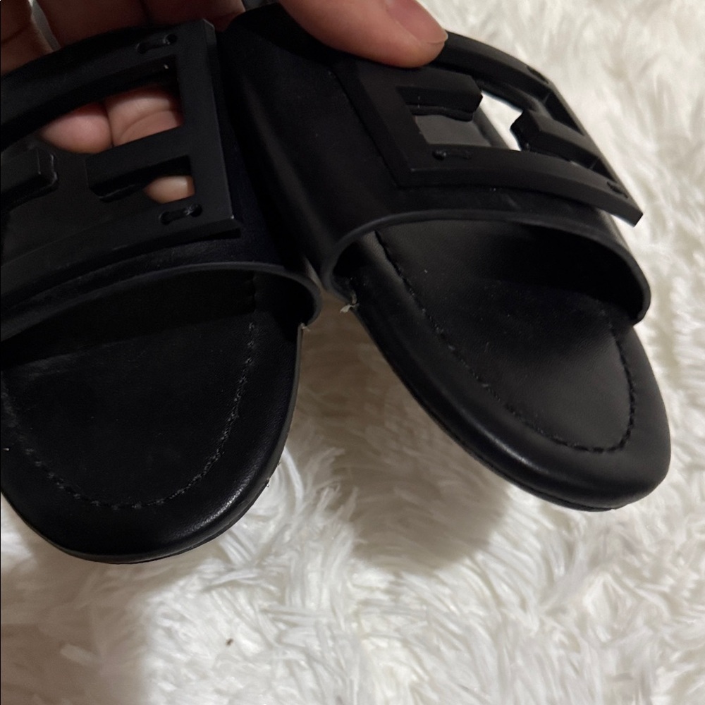 Fendi Black Logo Cutout Slide Sandals - Picture 4 of 7